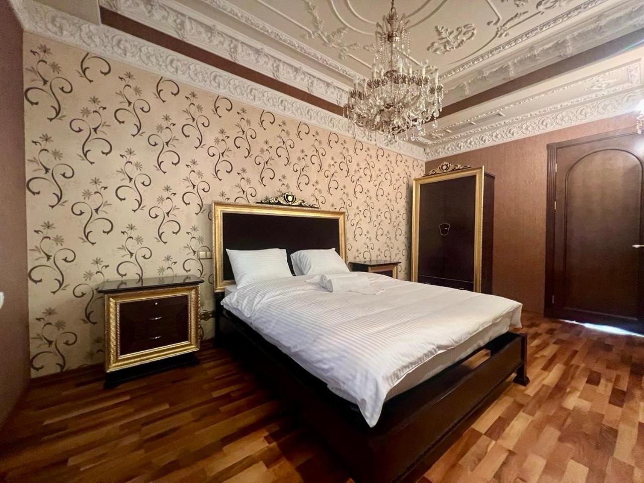 Apartments Rentals Ukraine On Kreshchatik Kiev Buitenkant foto