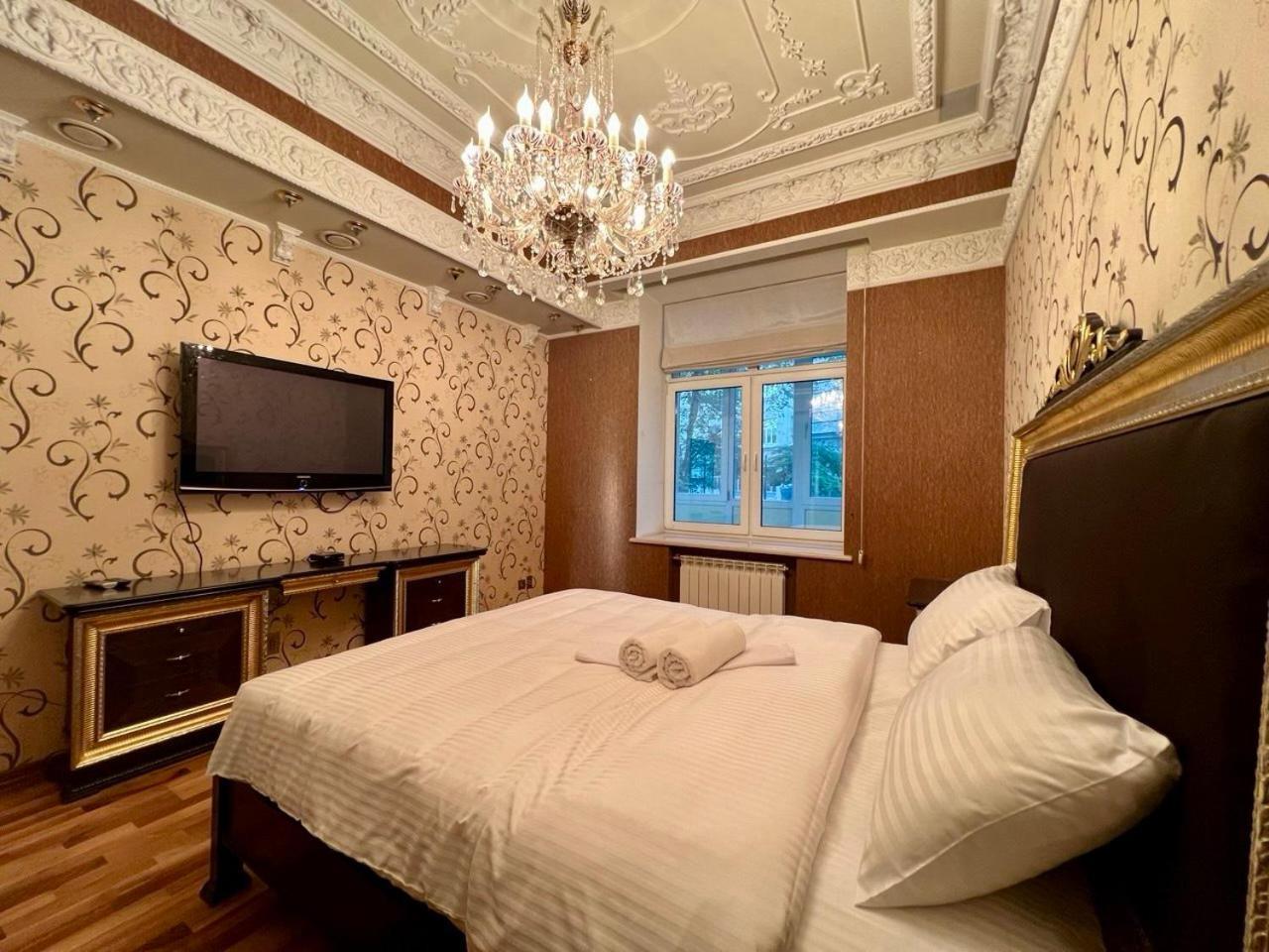 Apartments Rentals Ukraine On Kreshchatik Kiev Buitenkant foto