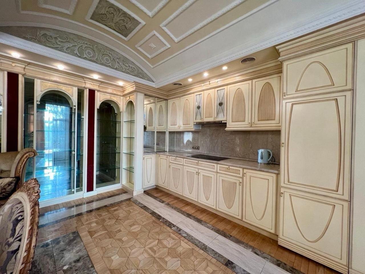 Apartments Rentals Ukraine On Kreshchatik Kiev Buitenkant foto