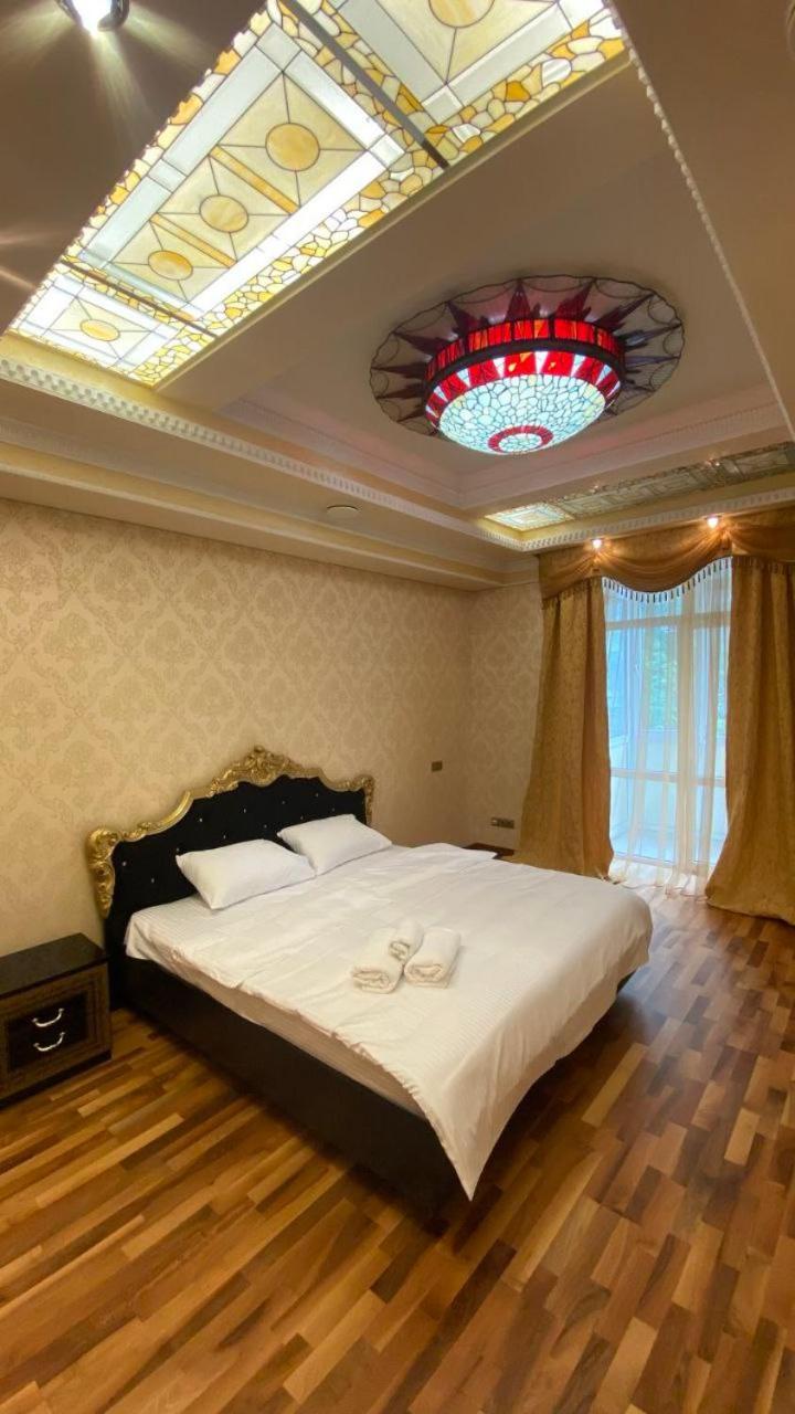 Apartments Rentals Ukraine On Kreshchatik Kiev Buitenkant foto